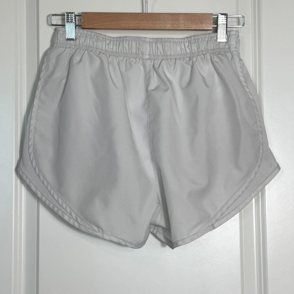 Nike Dri-FIT Women‎ White Running Shorts Athletic Performance Size S - Picture 2 of 6